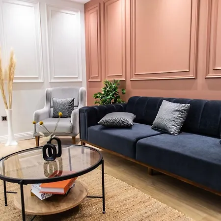 Fatih'de Olanagi Sunan Esyali Apartamento